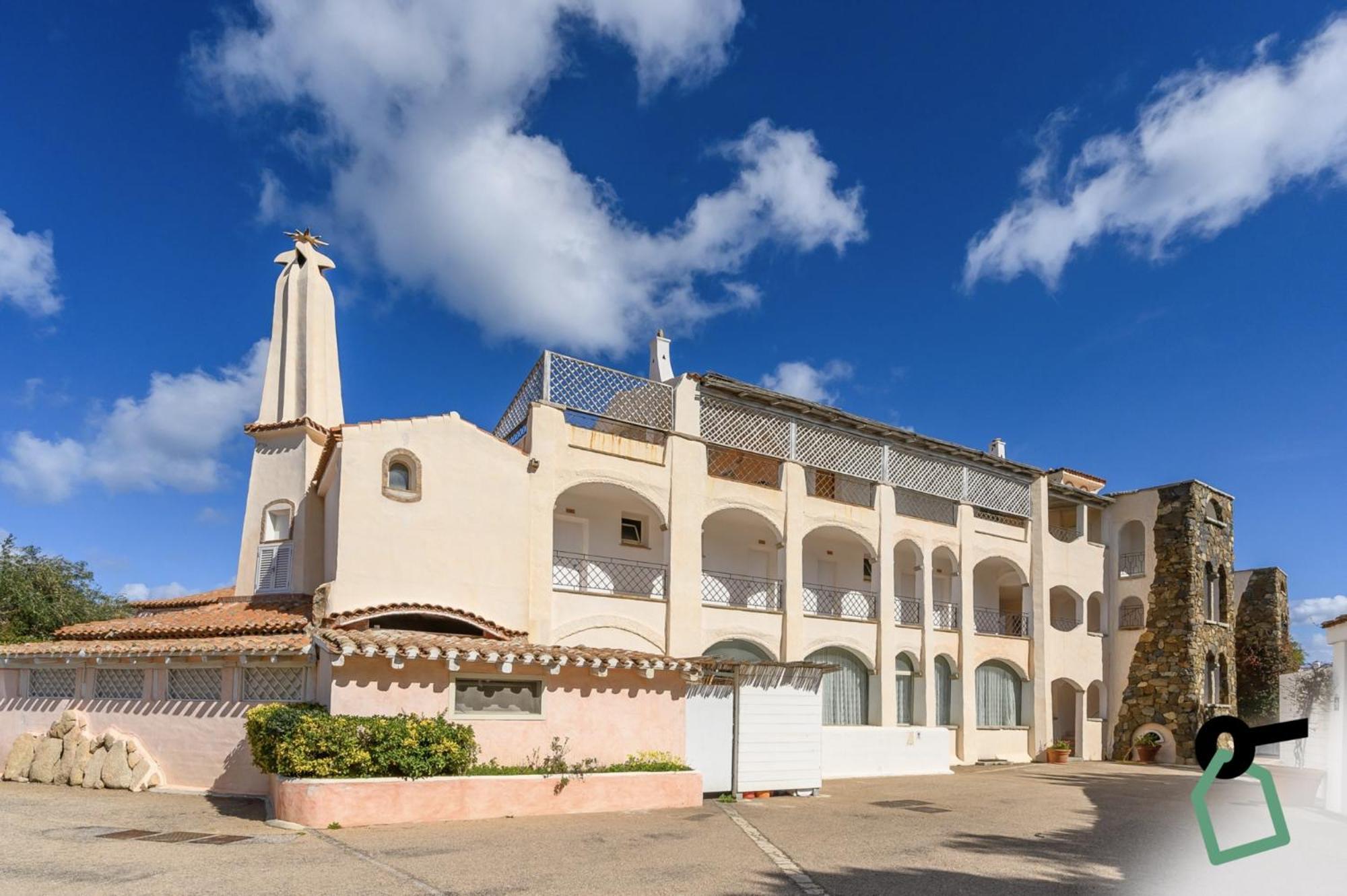 Hotel Hotiday Collection -